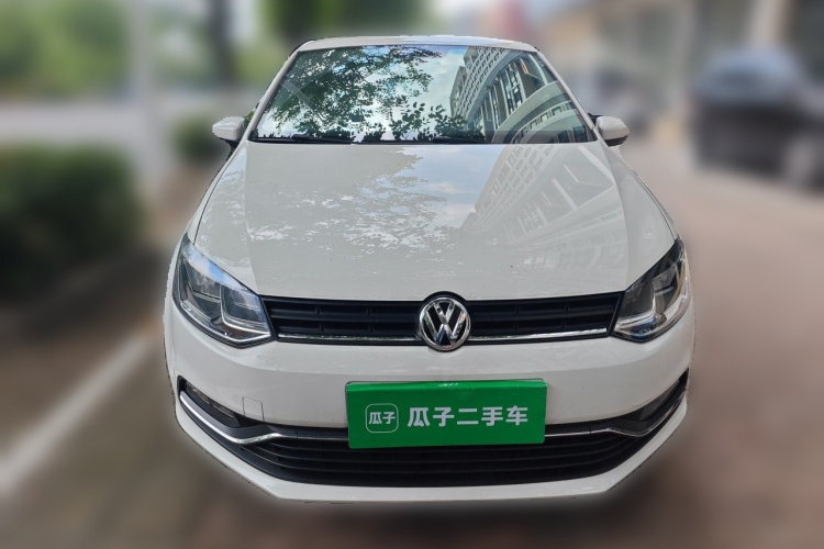 Volkswagen Polo 2019 car image #3