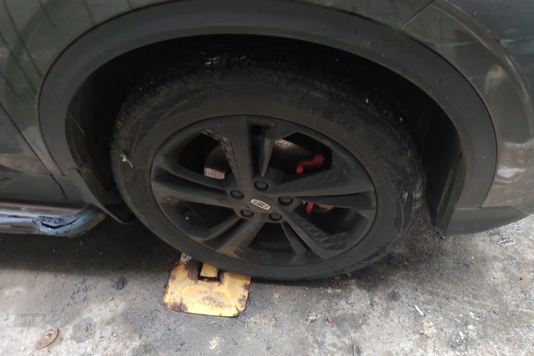 GEELY Coolray 2022 immagine di auto #9