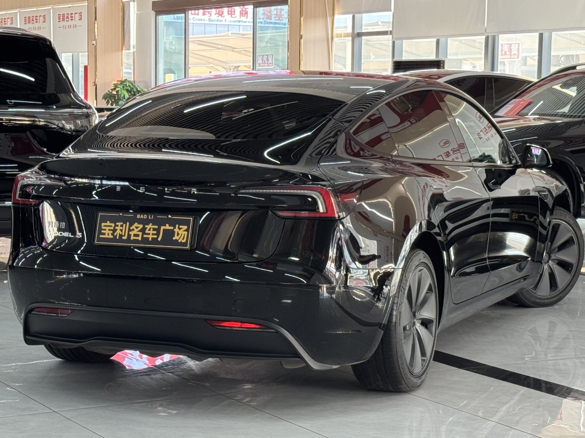 Tesla Model 3 2025 #4 Tesla Model 3 2025 car image #4