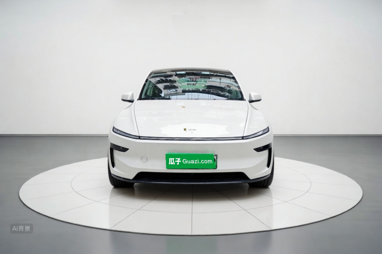Tesla Model Y 2025 #3 Tesla Model Y 2025 car image #3