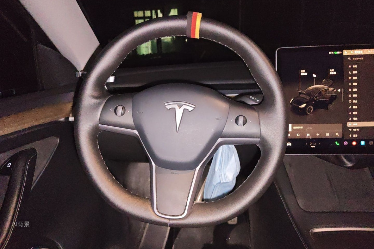 Tesla Model Y 2022 #12 Tesla Model Y 2022 car image #12