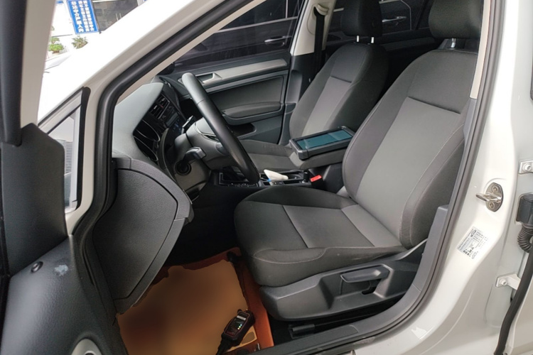 Volkswagen Golf 2020 imagen de coche #15