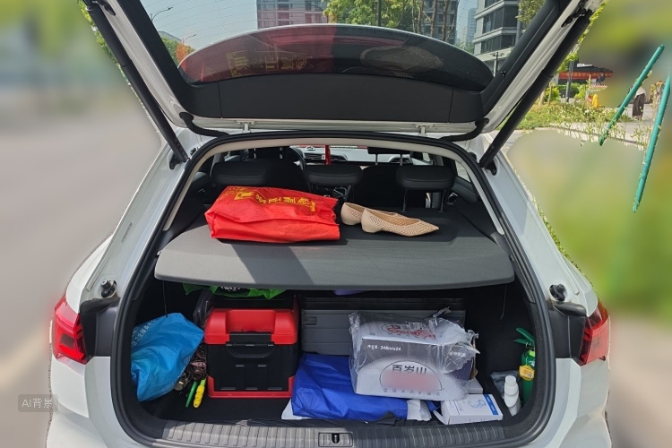 Audi Q3 2021 car image #21