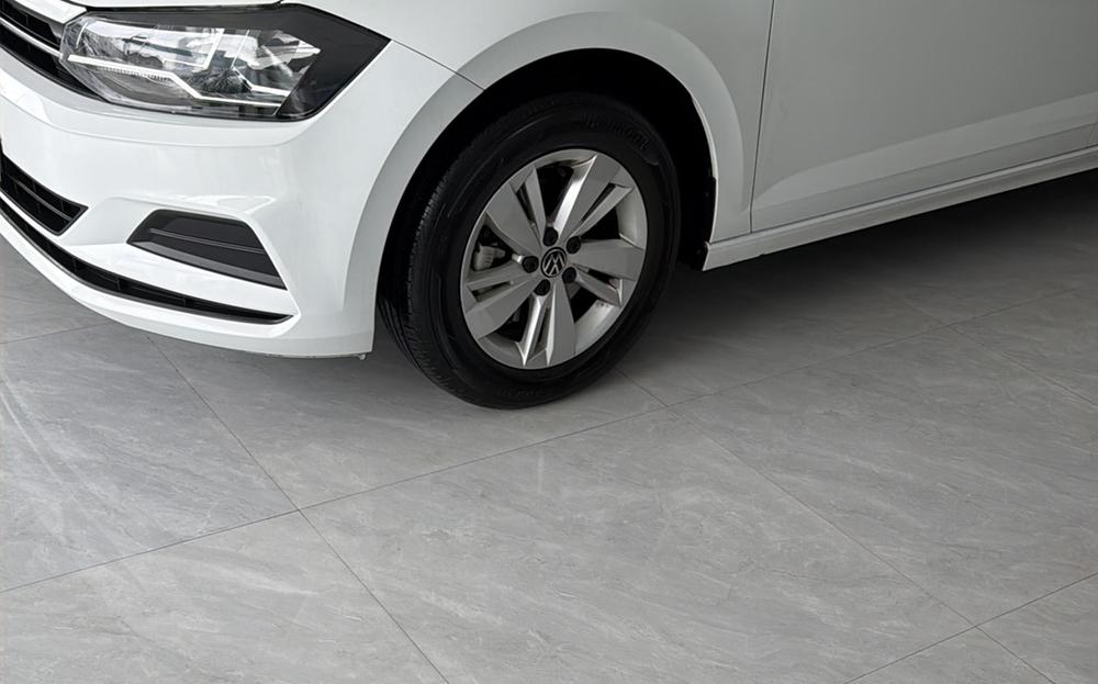Volkswagen Polo 2024 car image #5