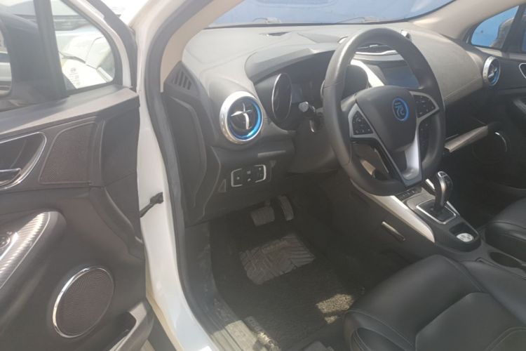 BYD Yuan New Energy 2019 #12 BYD Yuan New Energy 2019 car image #12