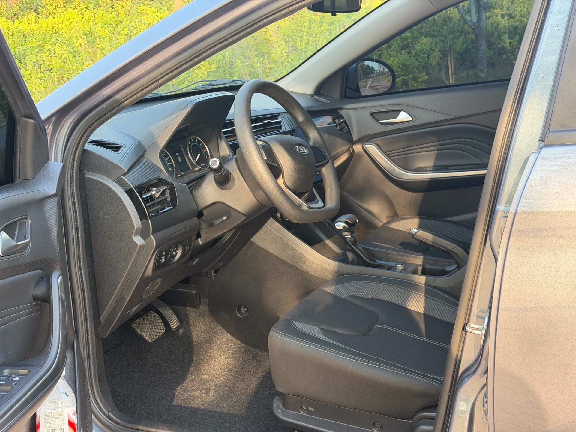 Chery Tiggo 3x 2024 immagine di auto #7