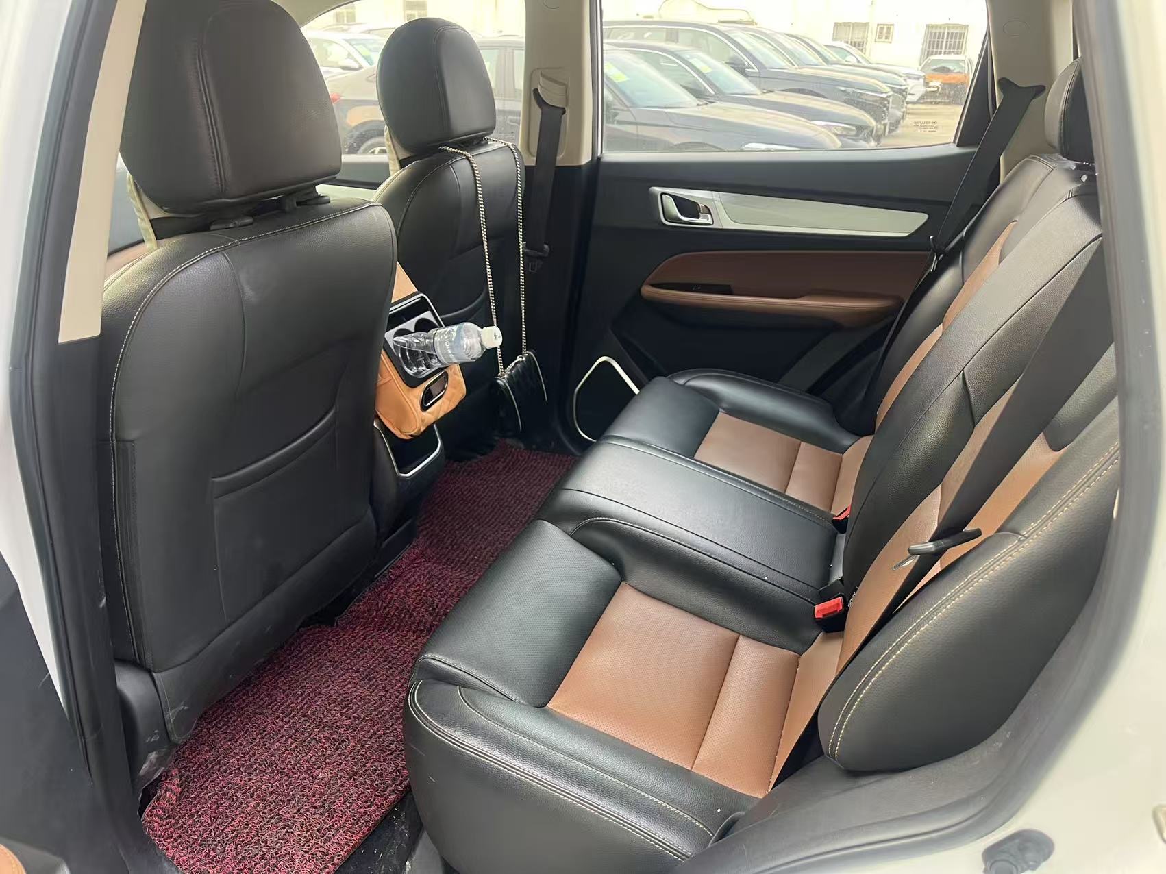 GEELY Vision X6 2018 صورة سيارة #5