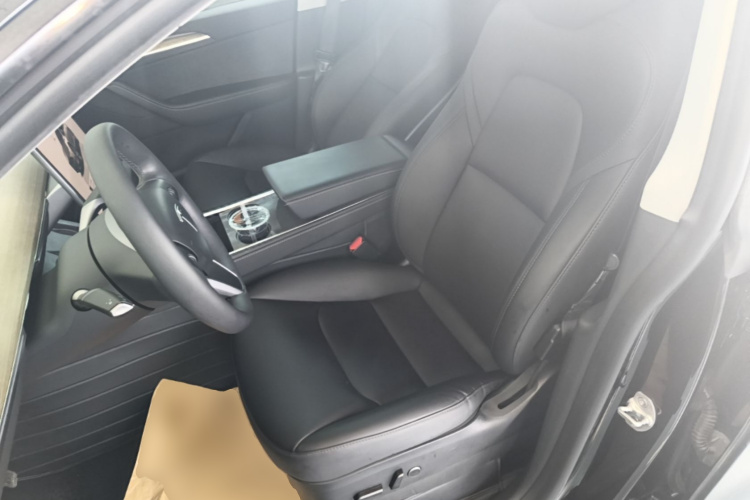 Tesla Model Y 2022 #15 Tesla Model Y 2022 immagine di auto #15