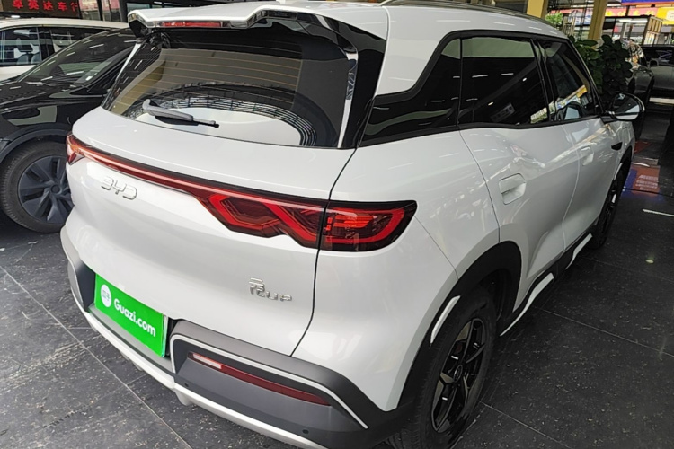 BYD YuanUP 2024 #7 BYD YuanUP 2024 car image #7