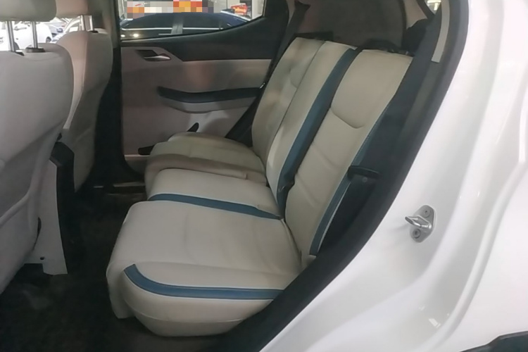 BYD Yuan Pro 2024 صورة سيارة #17