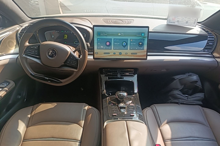 BYD Han 2021 car image #11
