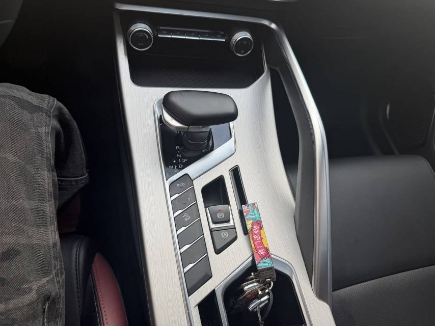 GEELY Coolray 2022 #8 GEELY Coolray 2022 car image #8