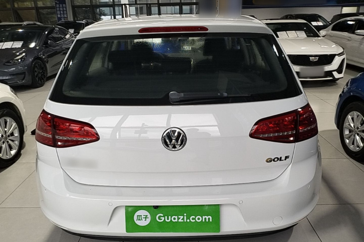 Volkswagen Golf 2015 car image #6
