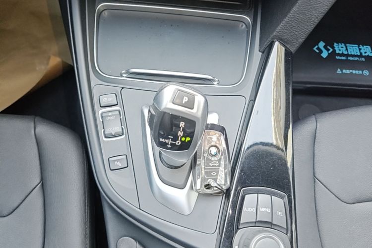BMW 3 Series 2017 car image #14