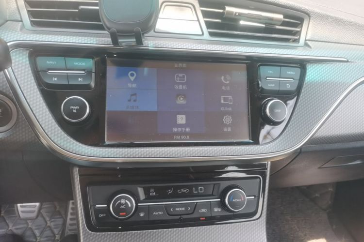 GEELY Emgrand GS 2018 car image #17