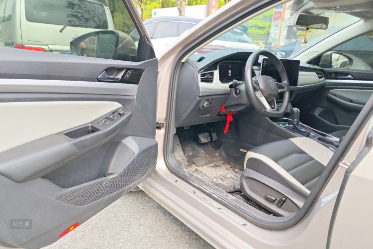 Volkswagen Bora 2023 car image #18