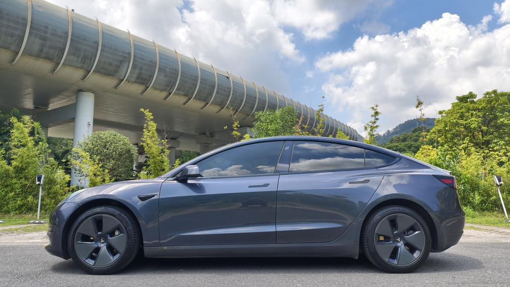 Tesla Model 3 2021 car image #4