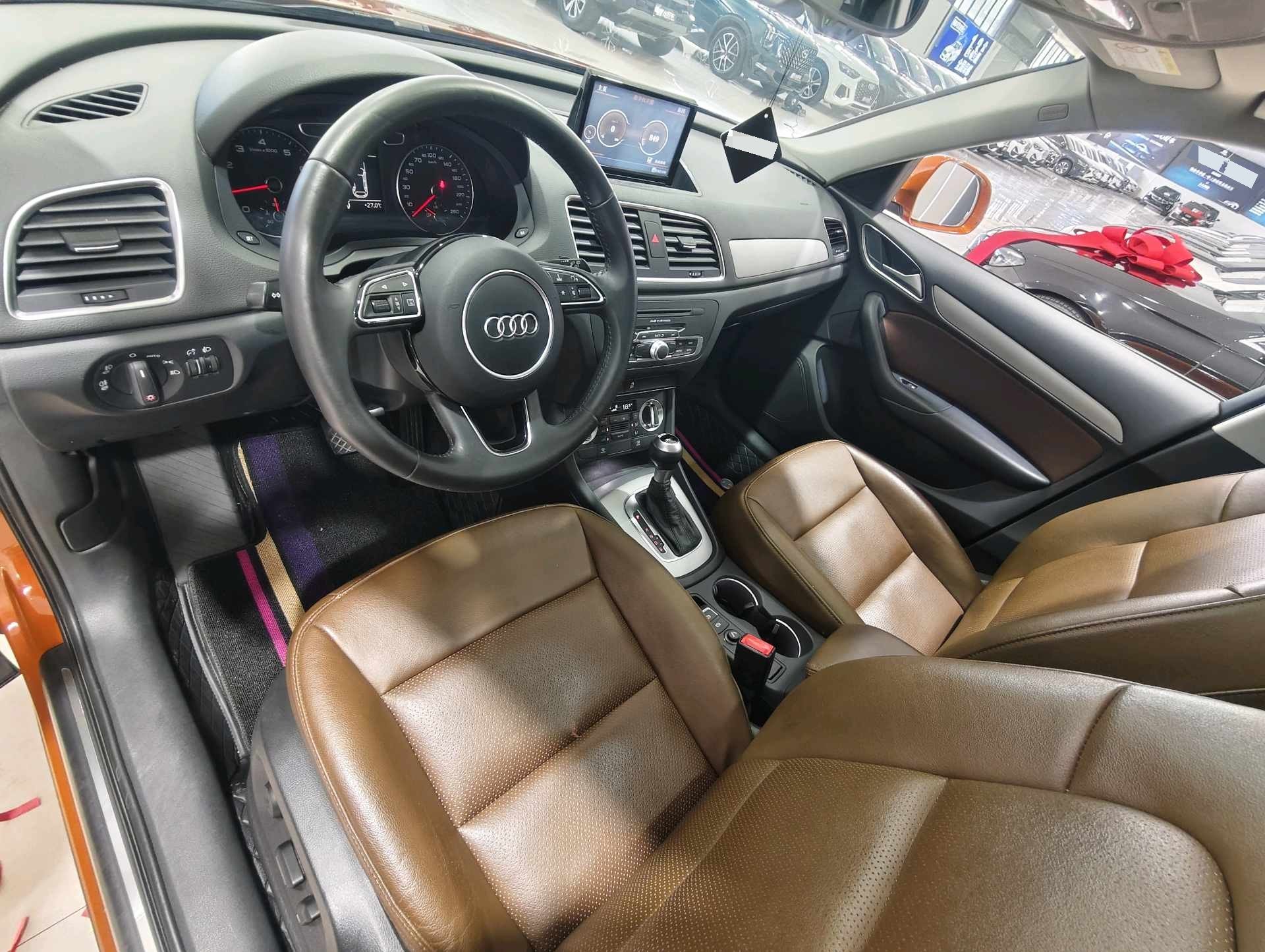 Audi Q3 2016 car image #4