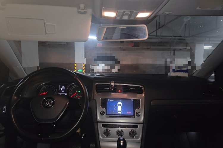 Volkswagen Golf 2016 car image #12