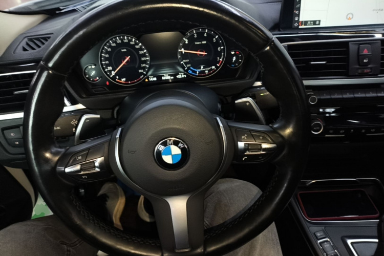 BMW 3 Series 2019 #11 BMW 3 Series 2019 car image #11