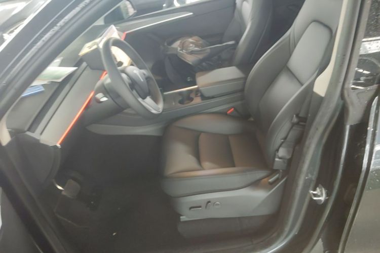 Tesla Model Y 2024 #15 Tesla Model Y 2024 immagine di auto #15