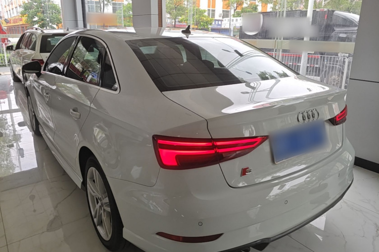 Audi A3 2019 image de voiture #5