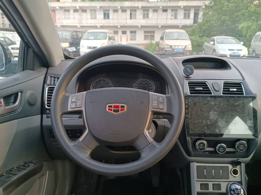 GEELY Emgrand 2014 car image #7