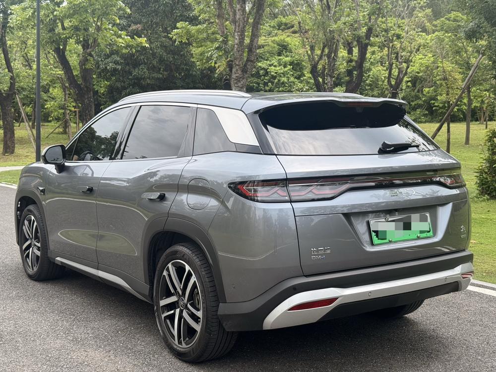 BYD SongL DM-i 2025 car image #4