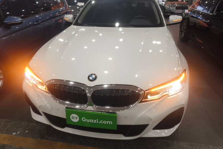 BMW 3 Series 2021 car image #3