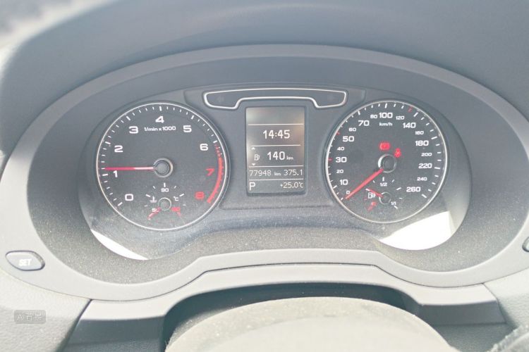 Audi Q3 2015 #13 Audi Q3 2015 car image #13