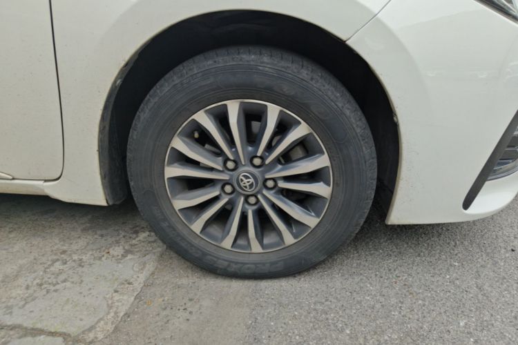 Toyota Corolla 2017 #9 Toyota Corolla 2017 car image #9