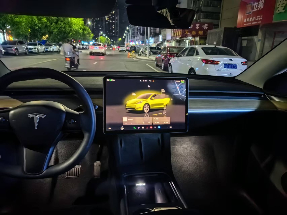 Tesla Model Y 2022 #6 Tesla Model Y 2022 car image #6