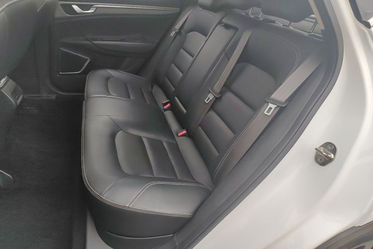 GEELY Emgrand GS 2017 car image #17