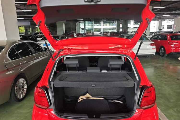 Volkswagen Polo 2016 #21 Volkswagen Polo 2016 car image #21