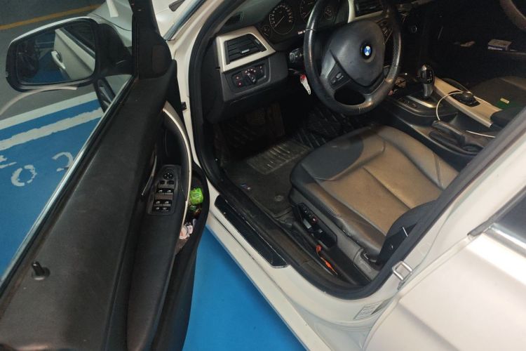 BMW 3 Series 2015 #9 BMW 3 Series 2015 car image #9
