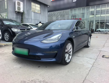 Tesla Model 3 2020 car image 