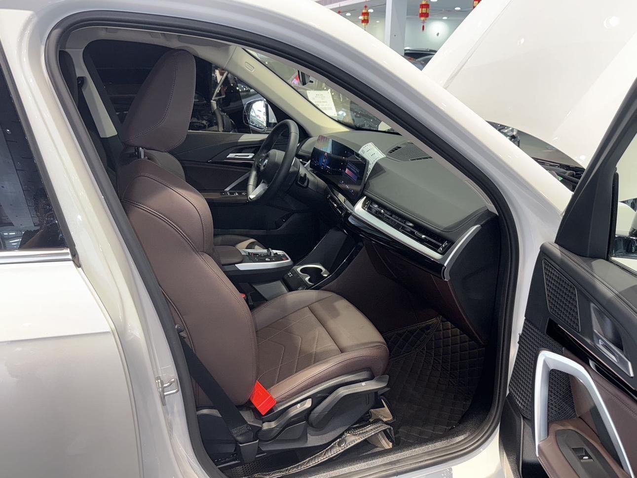 BMW X1 2023 car image #8