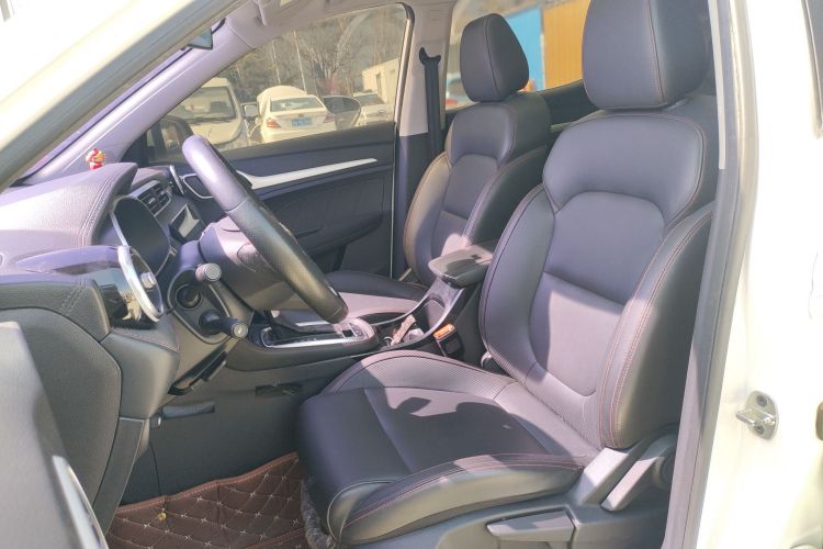 MG ZS 2020 car image #19