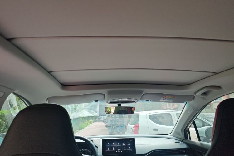 GEELY Emgrand S 2021 #20 GEELY Emgrand S 2021 image de voiture #20