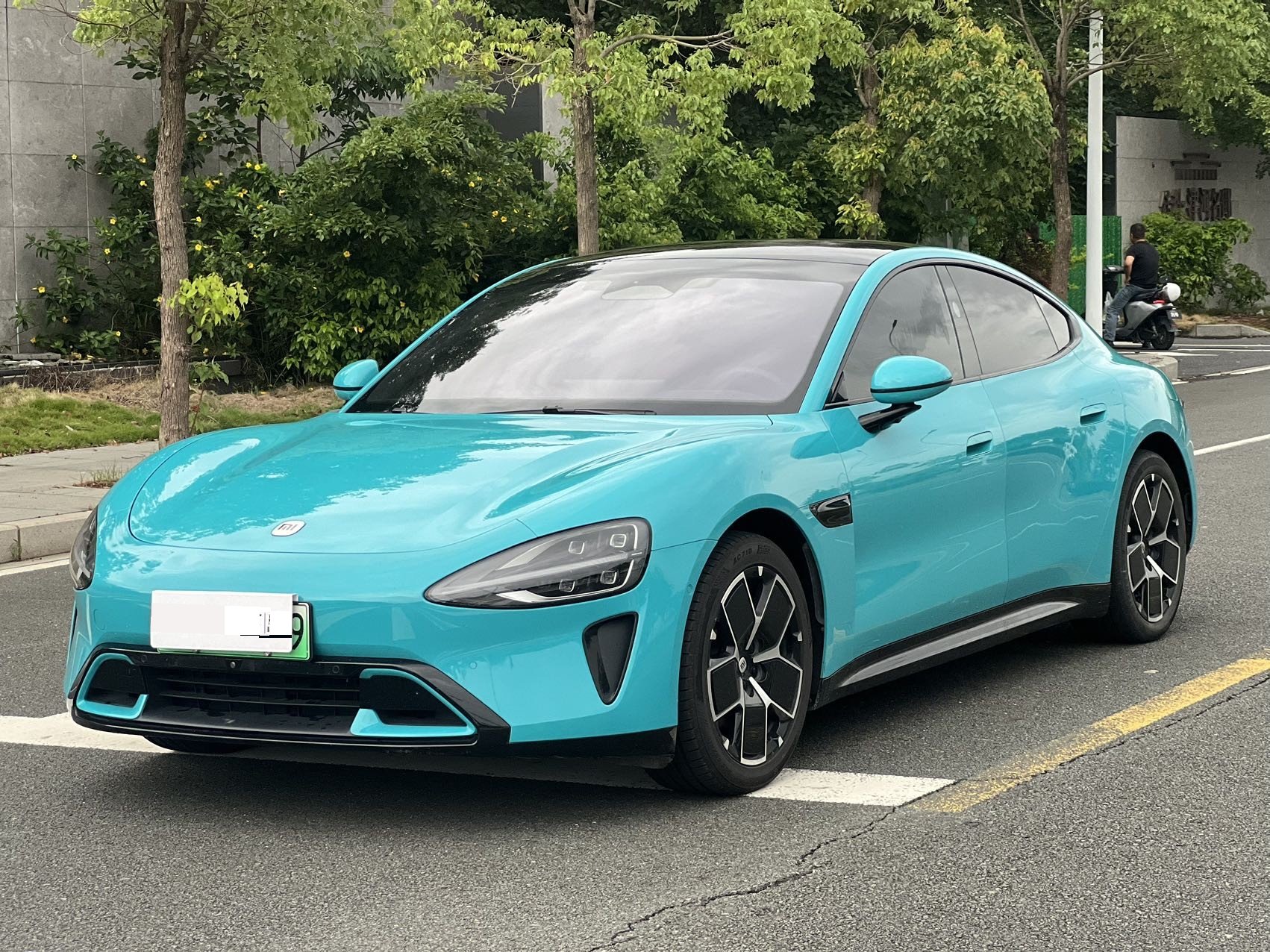 MI SU7 2024 car image 