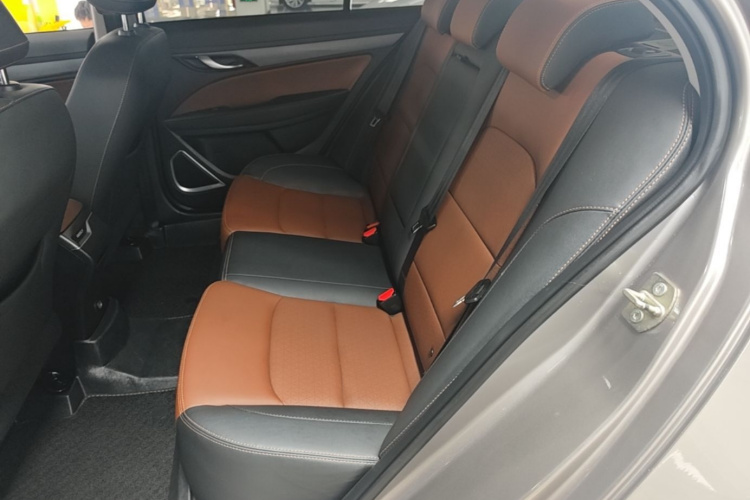 GEELY Emgrand 2021 #17 GEELY Emgrand 2021 car image #17