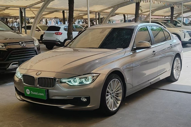 BMW 3 Series 2018 car image #2