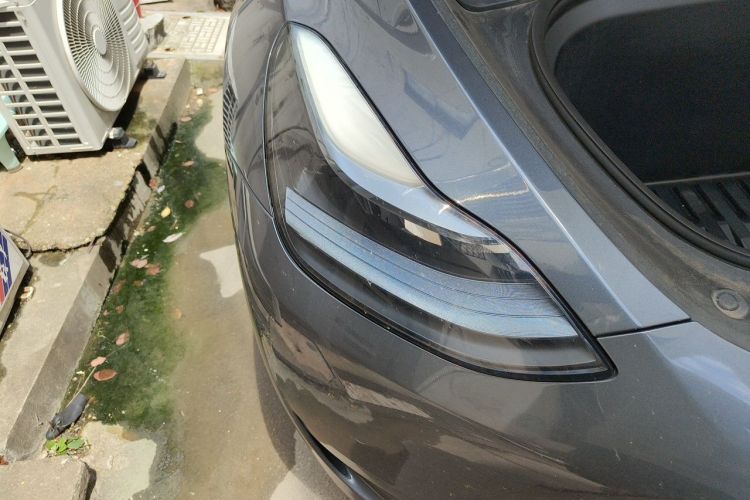 Tesla Model Y 2022 immagine di auto #8