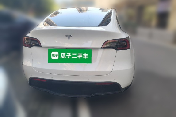 Tesla Model Y 2021 #4 Tesla Model Y 2021 car image #4