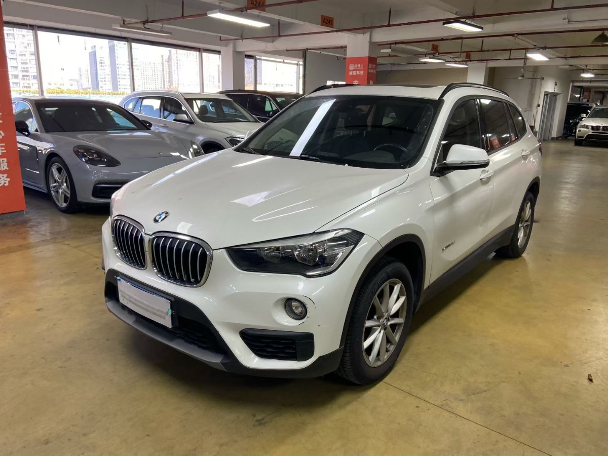 BMW X1 2018 BMW X1 2018 car image