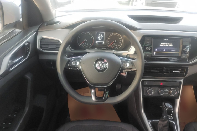 Volkswagen T-Cross 2019 #15 Volkswagen T-Cross 2019 صورة سيارة #15