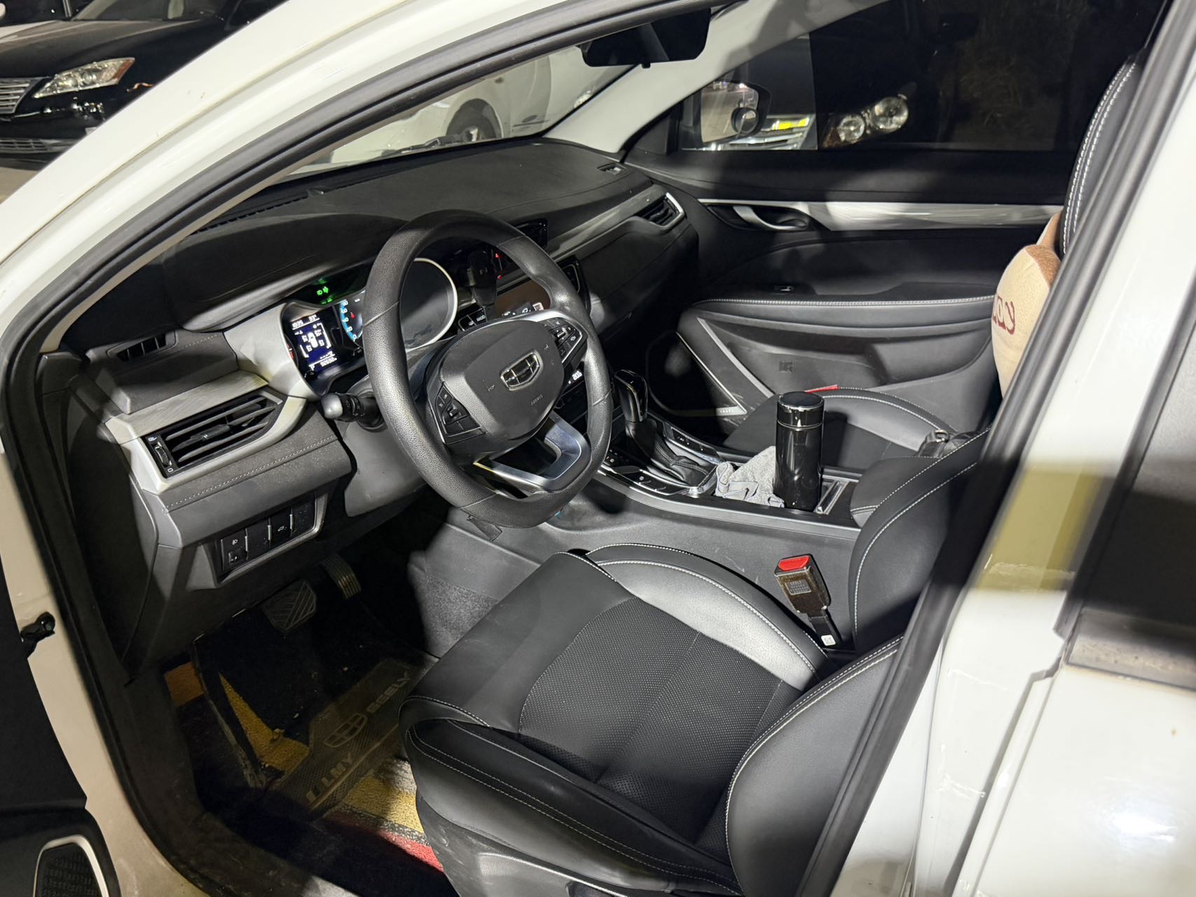 GEELY Emgrand 2020 صورة سيارة #3