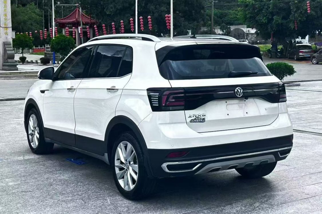 Volkswagen T-Cross 2020 immagine di auto #3