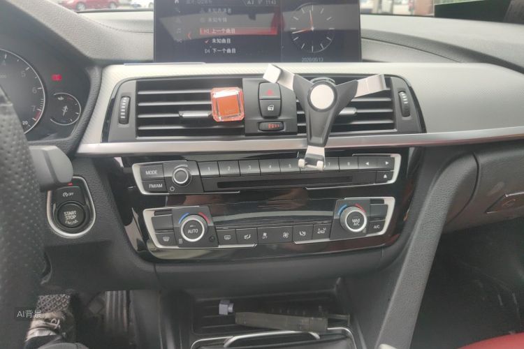 BMW 3 Series 2019 #15 BMW 3 Series 2019 car image #15