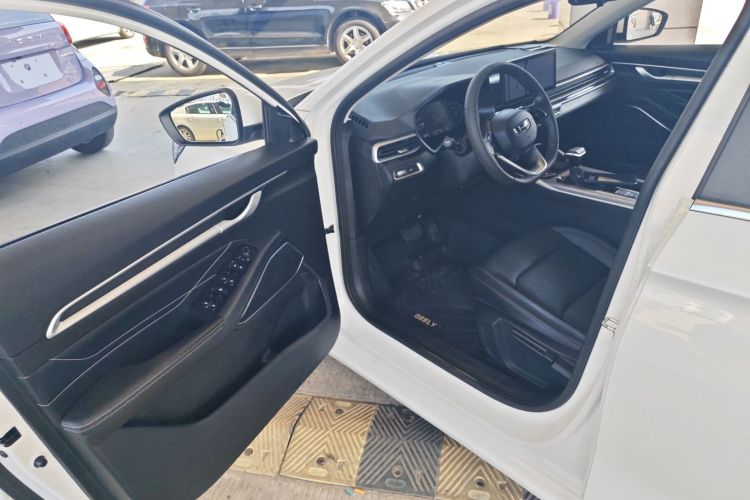 GEELY Emgrand 2023 #16 GEELY Emgrand 2023 car image #16